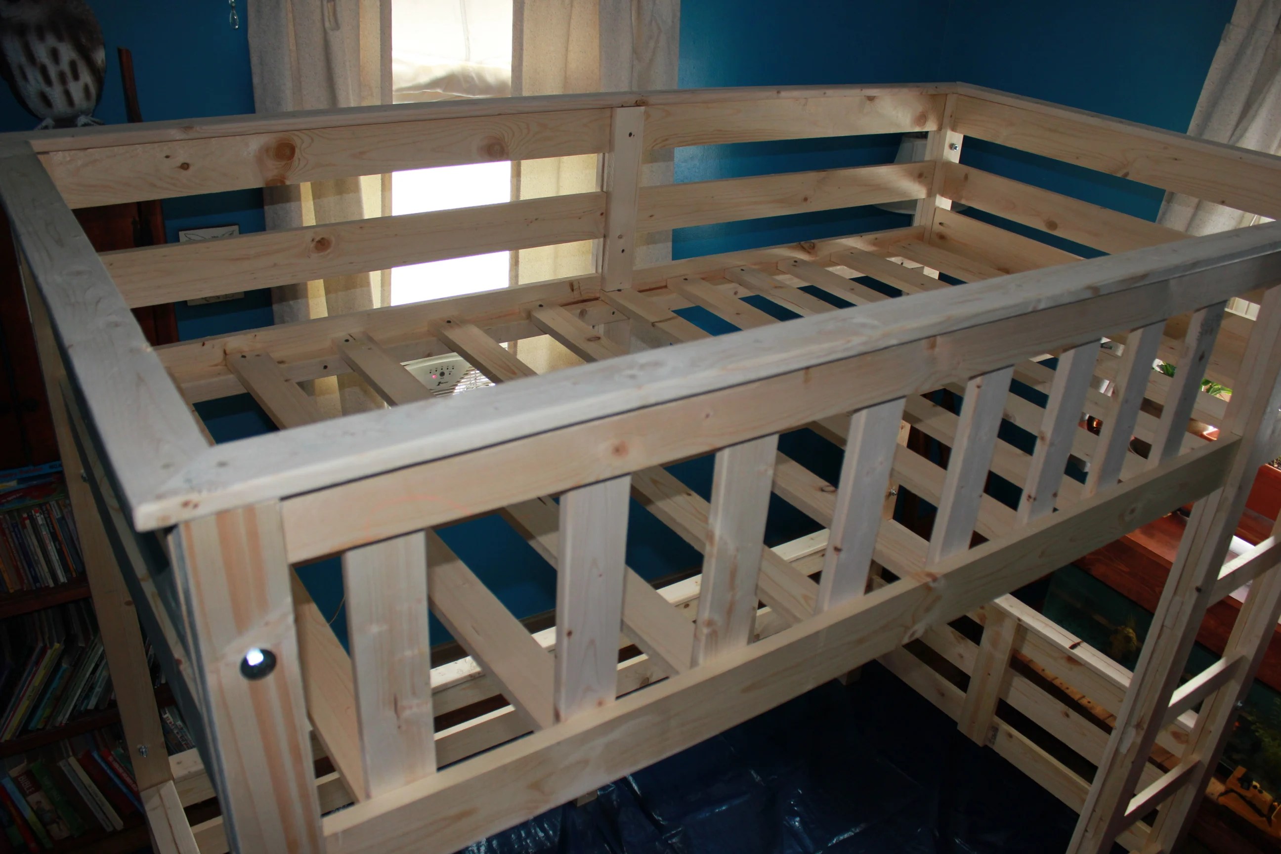 Ana White Children's Bunk Bed DIY Projects